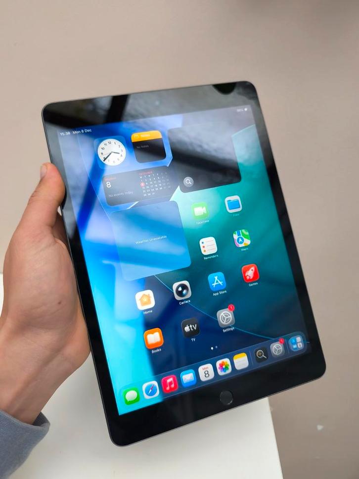 iPad 9 e génération 2021 comme neuf 64 go, Livres, BD, Comme neuf, Enlèvement ou Envoi