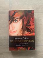 2 Boeken Suzanne Colins - Hongerspelen / Vlammen, Boeken, Ophalen, Zo goed als nieuw, Suzanne Collins