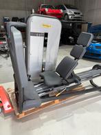 Technogym Leg press Element, Sport en Fitness, Fitnessmaterialen, Ophalen, Gebruikt, Benen