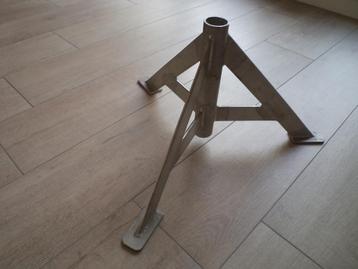 Parasol / kerstboom voet  beschikbaar voor biedingen