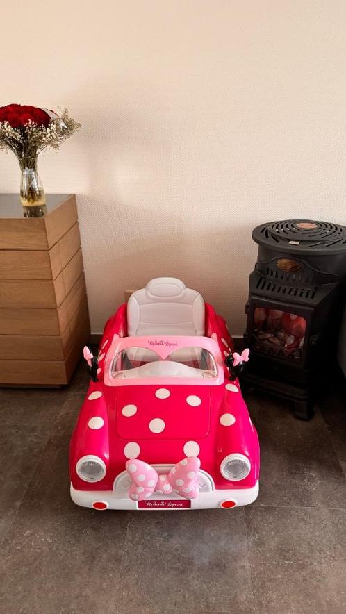 Elektrische auto minnie mouse, Kinderen en Baby's, Speelgoed |Speelgoedvoertuigen, Zo goed als nieuw, Ophalen