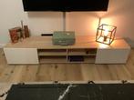 Tv meubel met twee opbergkasten en 4 leggers, Ophalen, Zo goed als nieuw