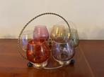 Vintage 6 gekleurde glazen “Laeken” in houder., Ophalen