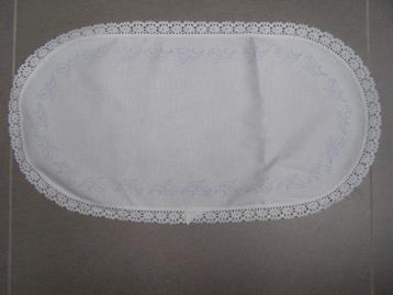 5 dezelfde sierdoekjes om zelf te borduren : hele lot beschikbaar voor biedingen