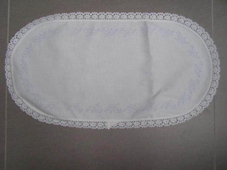 5 dezelfde sierdoekjes om zelf te borduren : hele lot, Hobby en Vrije tijd, Borduren en Borduurmachines, Nieuw, Onderdeel of Accessoires