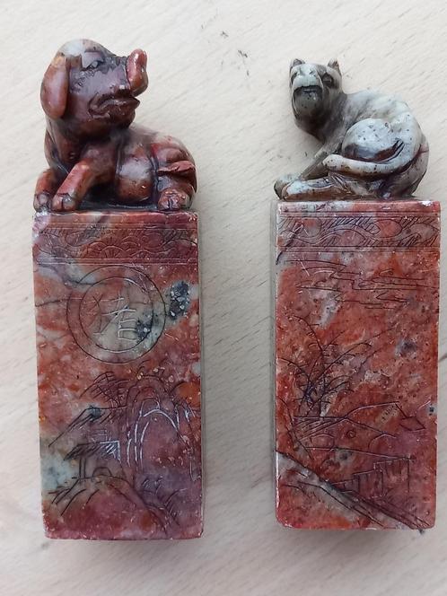 2 figurines d'animaux chinois, Antiquités & Art, Antiquités | Céramique & Poterie, Enlèvement ou Envoi