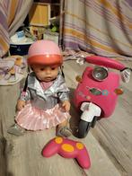 Baby Born poupée avec scooter électrique et tenue  casque, Enfants & Bébés, Enlèvement, Utilisé