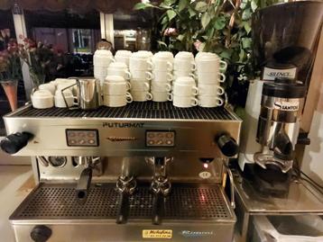 machine à café avec moulin à café