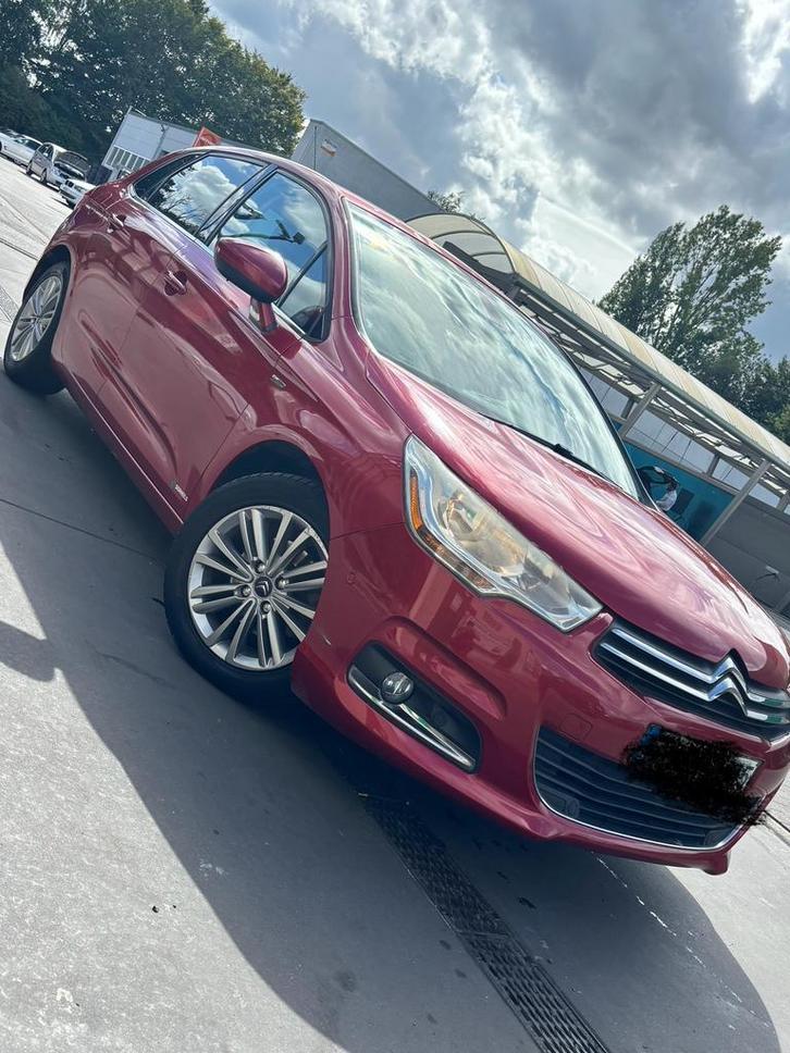 Citroen C4 1.6d 0032465230469, Auto's, Citroën, Bedrijf, C4, Diesel, Euro 5, 5 deurs, Handgeschakeld, Rood, Zwart, Stof, Ophalen