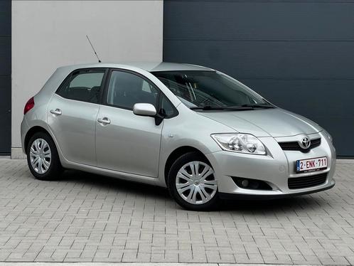 Toyota auris//lpg//108,000km//airco, Auto's, Toyota, Bedrijf, Auris, LPG, Handgeschakeld, Ophalen of Verzenden
