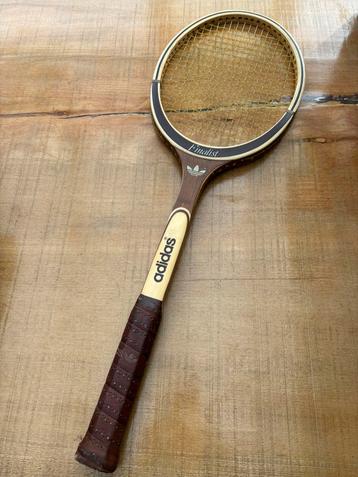 Vintage tennis racket(adidas)