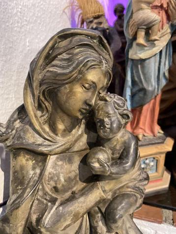 exclusive antieke bronzen muurmadonna 62cm beschikbaar voor biedingen