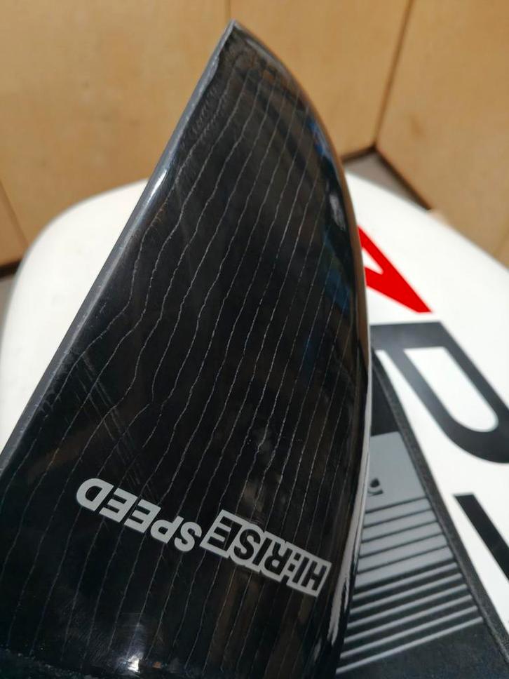 Levitaz kitefoil met 2x cabrihna hirise foil carbon, Watersport en Boten, Kitesurfen, Foil, Ophalen