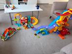 Vtech Bus, brandweerkazerne, racebaan + auto’s, Enlèvement, Comme neuf, 6 mois à 2 ans