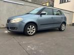 Sloda fabia 1,4 diesel 220 000 km jaar 2009, Auto's, Voorwielaandrijving, Stof, Zwart, Blauw