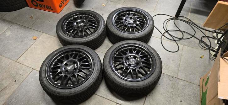 Jantes Alu  Vw polo Dacia Sandero 195/45/R15 4*100 Et38, Auto-onderdelen, Banden en Velgen, Velg(en), Ophalen