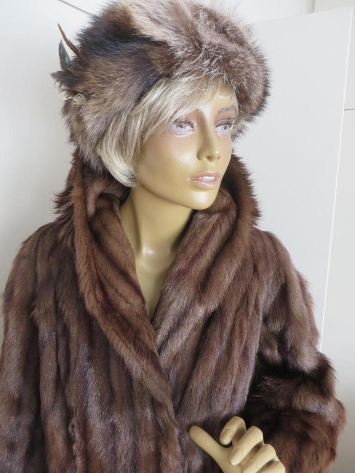 bontmantel in perfecte staat, Kleding | Dames, Jassen | Winter, Zo goed als nieuw, Maat 42/44 (L), Bruin, Verzenden