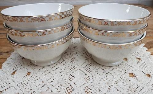 6 Franse off white spoelkommen met goud kleurige sierrand, Antiek en Kunst, Curiosa en Brocante, Ophalen of Verzenden