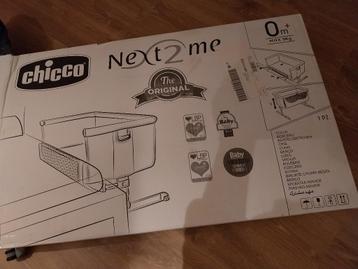 Chicco Next2me Co-sleeper inclusief matrashoezen beschikbaar voor biedingen