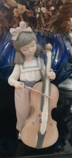 Belle statue de Lladro. « Fille avec violoncelle »., Antiquités & Art, Enlèvement ou Envoi