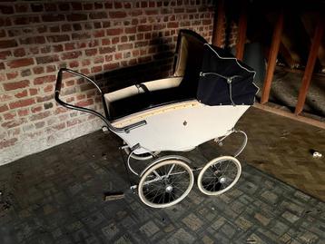 vintage kinderwagen beschikbaar voor biedingen