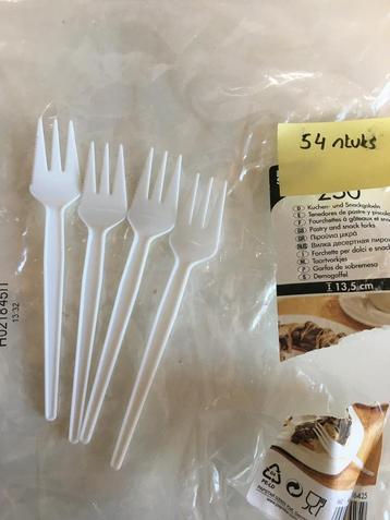 Rest van plastiek vorkjes ongeveer 54 stuks beschikbaar voor biedingen