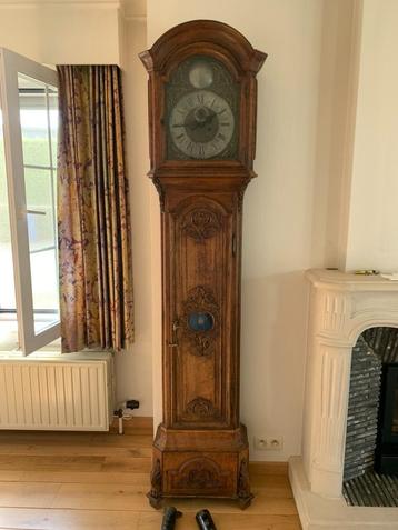 Antieke Klok beschikbaar voor biedingen