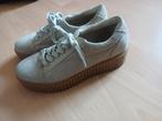 Daim schoenen .maat 39., Ophalen of Verzenden, Gedragen, Beige