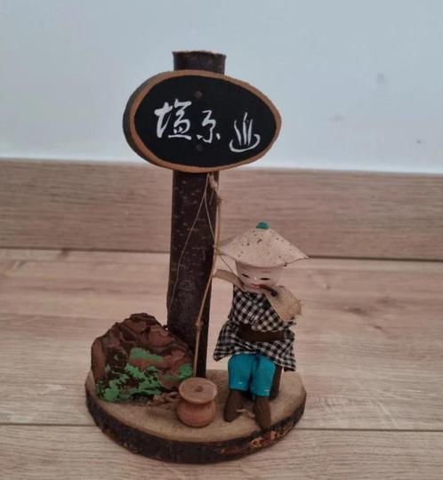 Schattige Omiyage Kokeshi, Antiek en Kunst, Kunst | Beelden en Houtsnijwerken, Verzenden