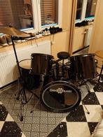 Batterie instrument de couleur noire en parfait état, Musique & Instruments, Enlèvement ou Envoi