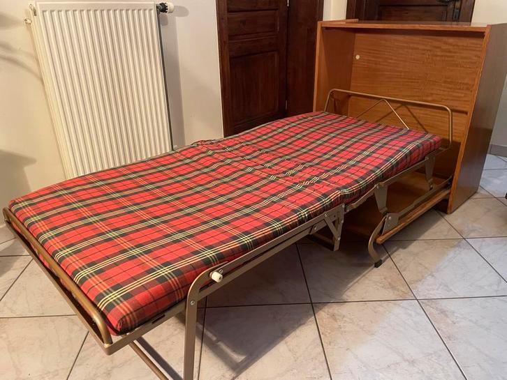 Lit pliant vintage, design industriel,  Mid - Century, Maison & Meubles, Chambre à coucher | Lits, Comme neuf, Une personne, 90 cm