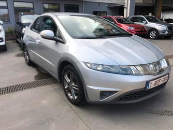 Honda civic 1,4 essence 5 portes annee 2008 beschikbaar voor biedingen