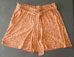 Te koop: NIEUW!!! Mooie brede, gebloemde short, L, Ophalen, Nieuw, Maat 42/44 (L), Kort