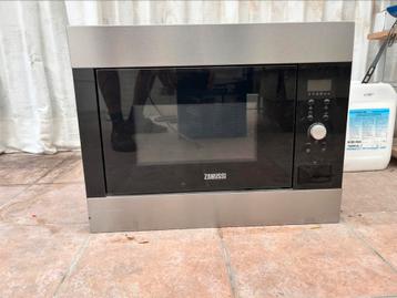 Zanussi inbouw microgolfoven beschikbaar voor biedingen