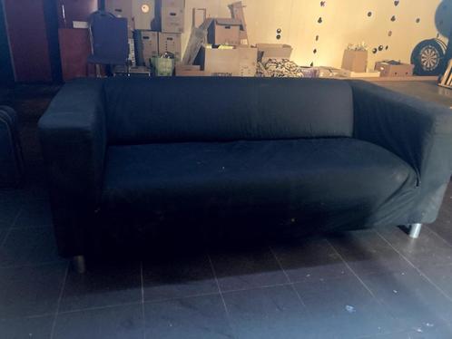 Twee zwarte stoffen zetels, Huis en Inrichting, Zetels | Zetels, Gebruikt, Rechte bank, Tweepersoons, 150 tot 200 cm, 75 tot 100 cm