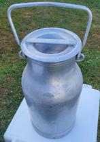 Ancienne cruche à lait, 52 cm haut en bon état., Ophalen