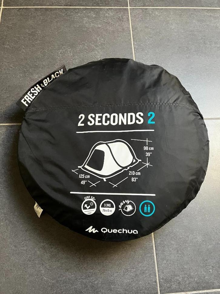 Compleet kampeerpakket — Quechua - Tent, +, Hobby en Vrije tijd, Overige Hobby en Vrije tijd, Zo goed als nieuw, Ophalen