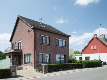 Huis te koop in Semmerzake, 3 slpks beschikbaar voor biedingen