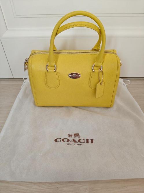 Originele Coach Handtas geel inclusief lange riem, Handtassen en Accessoires, Tassen | Damestassen, Zo goed als nieuw, Handtas