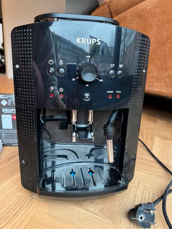 Krups volautomatische koffiemachine, Elektronische apparatuur, Koffiezetapparaten, Zo goed als nieuw, Koffiebonen, Koffiemachine