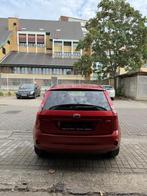 Ford Fiesta 1.4 automaat/diesel nu te koop!, Auto's, Stof, 50 kW, Zwart, Bedrijf