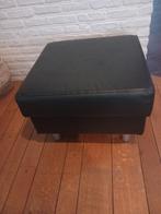 2 poufs carrés noirs, Maison & Meubles, Canapés | Repose-pieds & Poufs, Enlèvement, 50 à 75 cm, Autres matériaux, 50 à 75 cm