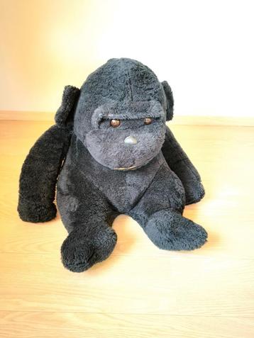 Singe en peluche  disponible aux enchères