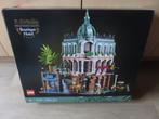 Lego10297 - Boutique Hotel , Compleet met doos, Kinderen en Baby's, Speelgoed | Duplo en Lego, Ophalen of Verzenden, Zo goed als nieuw