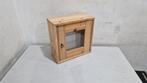 kleine wandvitrine van glas en hout, afmetingen 44 cm x 44 c, Zo goed als nieuw