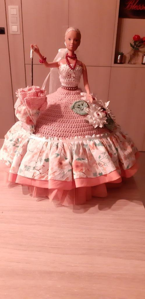 Unieke decoratie "barbie", Verzamelen, Poppen, Pop, Ophalen