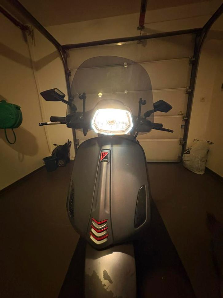 Vespa Sprint sport 2017 b klasse 50cc, Fietsen en Brommers, Scooters | Vespa, Gebruikt, Vespa S, Klasse B (45 km/u), Benzine, Ophalen