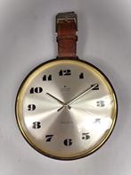 Vintage Junghans Electronic Ato-Mat S Wandklok met leren oph, Ophalen of Verzenden