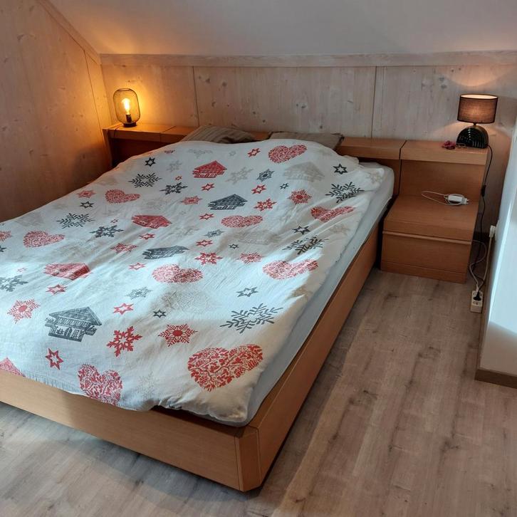 Chambre à coucher complète bois massif clair, Huis en Inrichting, Slaapkamer | Complete slaapkamers