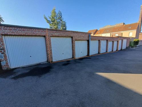 Lot de 6 garages à vendre dans un complexe, Immo, Garages en Parkeerplaatsen, Provincie Henegouwen